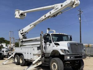 100 Foot Bucket Truck