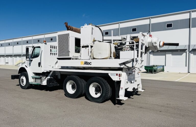 Altec Pressure Digger Truck