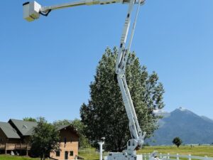 Backyard Bucket Lift