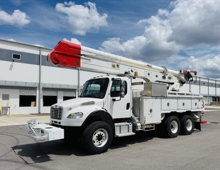 Altec AA55E MH Bucket Truck
