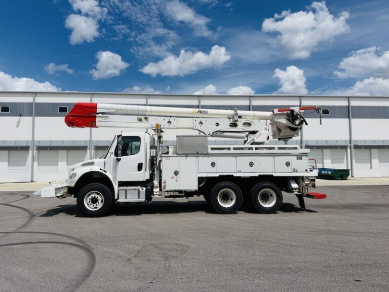 Altec AA55E MH Bucket Truck