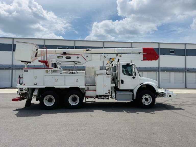 Altec AA55E MH Bucket Truck