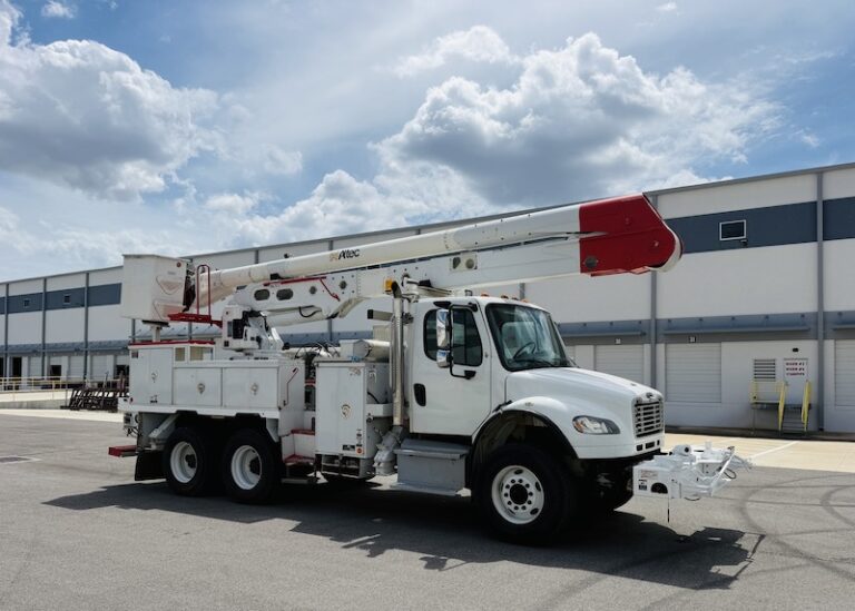 Altec AA55E MH Bucket Truck