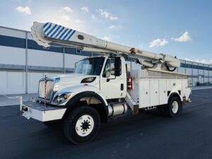 Altec AM55-MH Bucket Truck