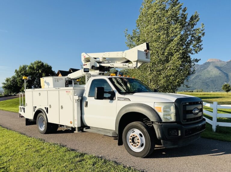 Versalift Bucket Trucks For Sale