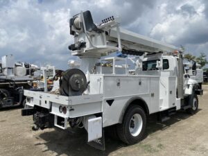 Digger Derricks For Sale