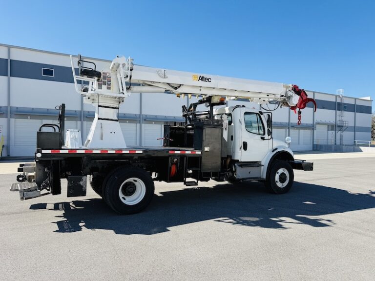 Distribution Digger Derrick For Sale