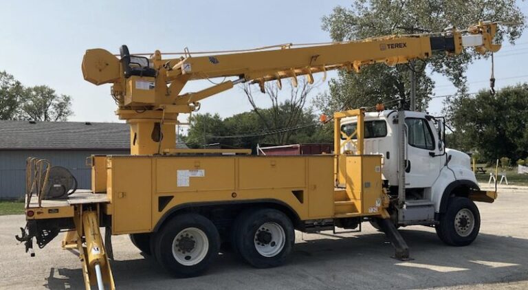 Commander C6060 Transmission Digger Derrick